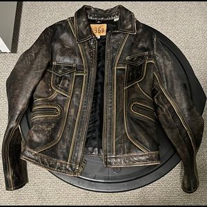 Women’s Vintage Gap Thick leather jacket great condition